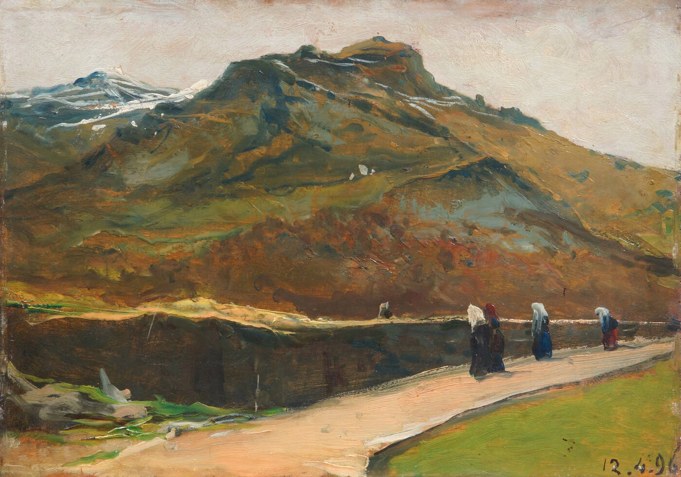 Strada sotto le cime